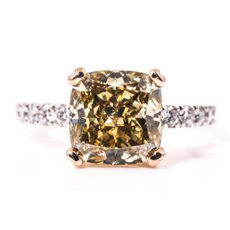 4.01ct Fancy colour Diamond Ring GIA