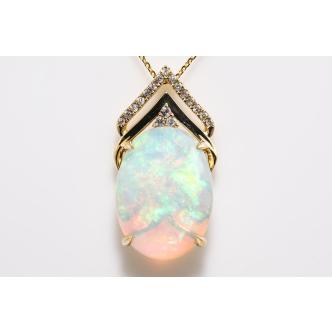 6.71ct Opal and Diamond Pendant