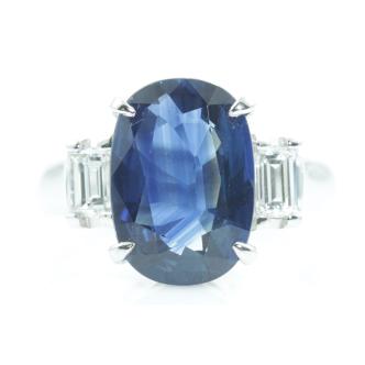 Royal Blue Sapphire & Diamond Ring