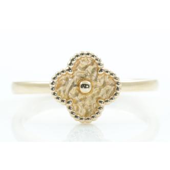 Van Cleef & Arpels Sweet Alhambra Ring