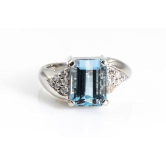 3.91ct Aquamarine and Diamond Ring
