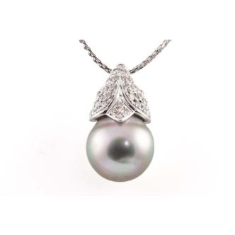 13.5mm Tahitian Pearl & Diamond Pendant