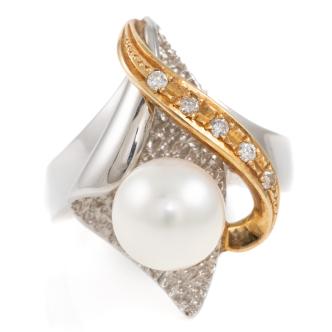 9.3mm South Sea Pearl and Diamond Ring