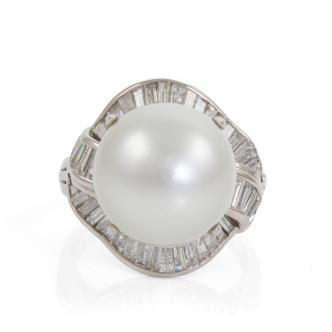 13.4mm South Sea Pearl & Diamond ring