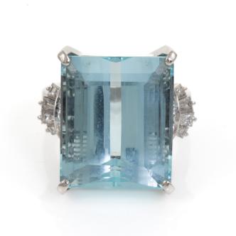 17.02ct Aquamarine and Diamond Ring