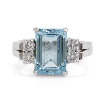 2.80ct Aquamarine and Diamond Ring