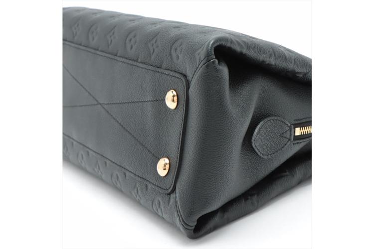 Louis Vuitton Vosges MM Noir M41491 #VosgesMM  Black leather handbags,  Real leather handbags, Bags