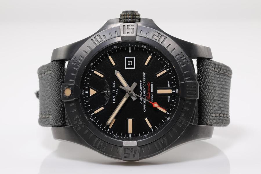 Pre-Owned Breitling Avenger Blackbird Watches for Sale on Chrono24