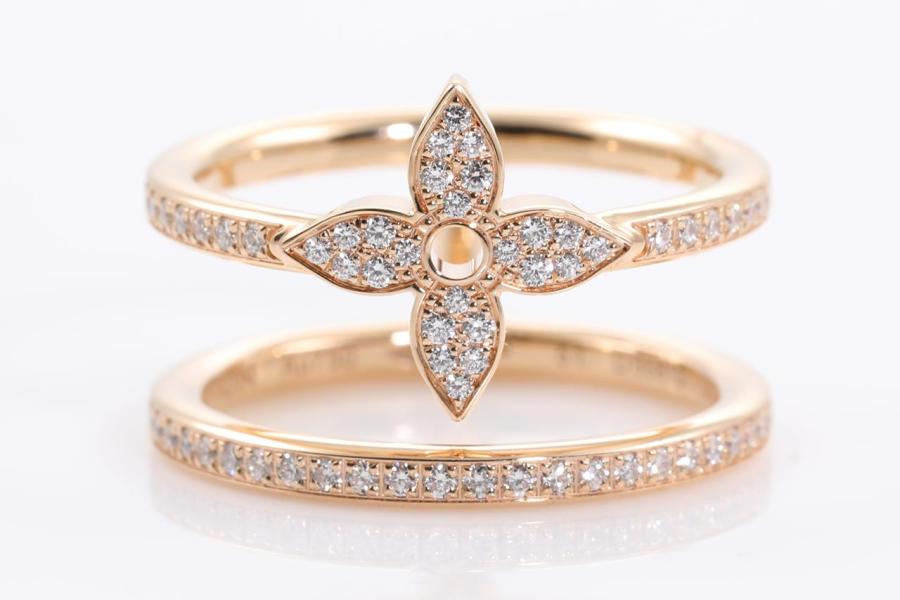 Idylle Blossom Diamond Flower Ring