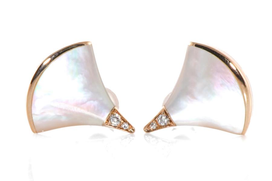Rose gold DIVAS DREAM Earrings White with 007 ct DiamondsMother of Pearl   Bulgari Official Store