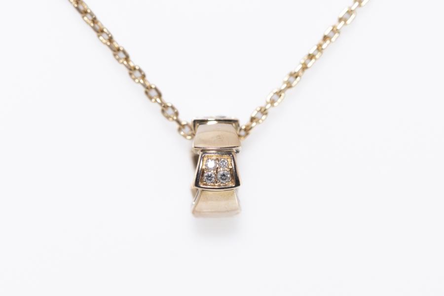 Bvlgari Serpenti Viper Malachite And Diamonds Rose Gold Necklace For Sale  at 1stDibs | bvlgari malachite, bvlgari serpenti viper necklace, serpenti  viper necklace