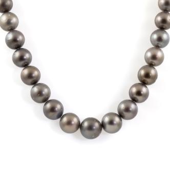 10.4mm - 14.5mm Tahitian Pearl necklace