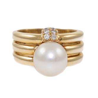 9.8mm South Sea Pearl and Diamond Ring